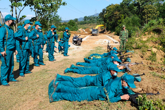 Tiêu chuẩn cá nhân, tập thể Dân quân tự vệ được tặng Bằng khen của Bộ trưởng Bộ Quốc phòng