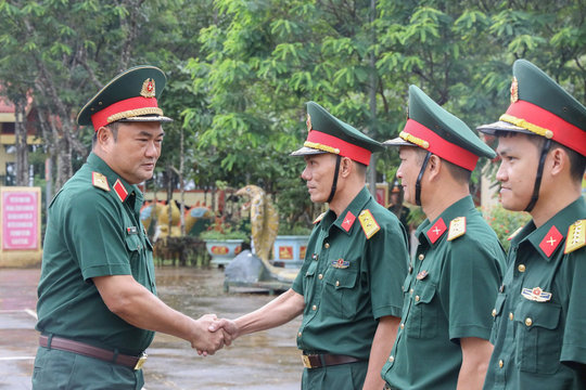 Quân khu 7 kiểm tra các đơn vị khu vực biên giới thuộc tỉnh Lâm Đồng