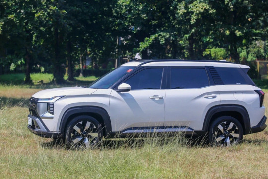 Mitsubishi Destinator: SUV 7 chỗ vừa ra mắt đã “cháy hàng”
