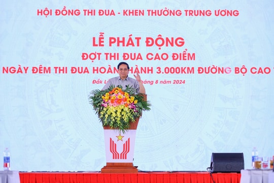 Phải hoàn thành 3.000 km cao tốc