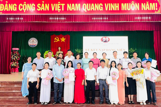 Hướng đi bền vững trong phát triển đảng viên