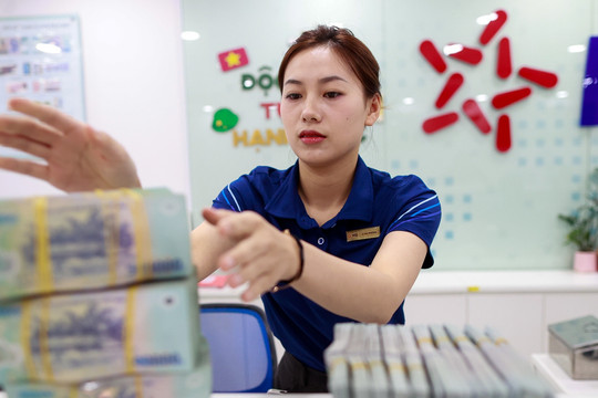Lãi suất ngân hàng hôm nay 5/8: Lãi suất huy động đổi chiều ngoạn mục