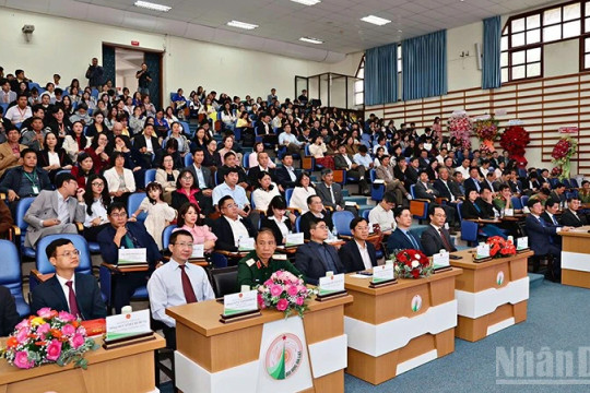 Công bố quyết định lãnh đạo Trường đại học Đà Lạt