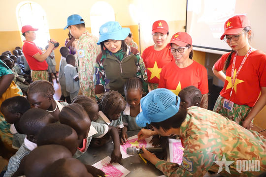 Đội Công binh số 3 Việt Nam tích cực giúp người dân Abyei mùa mưa lũ