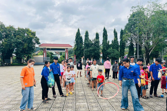 Trang bị kỹ năng cho trẻ em từ các hoạt động hè