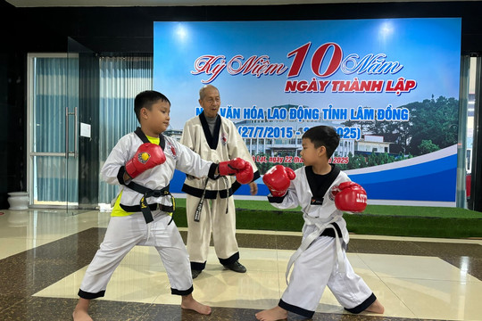 Võ sư U90 truyền võ đạo cho thế hệ trẻ