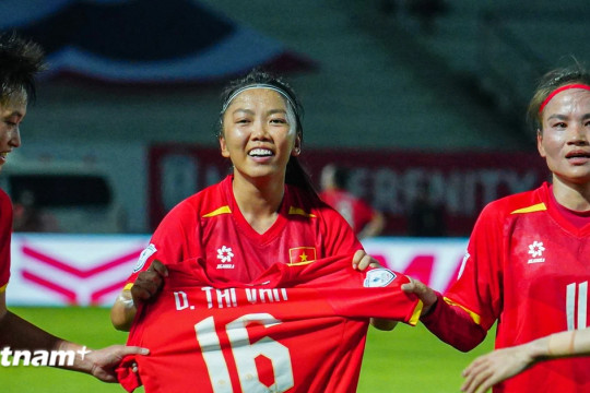 Huỳnh Như tỏa sáng, Đội tuyển Nữ Việt Nam đánh bại Thái Lan ở AFF Cup 2025