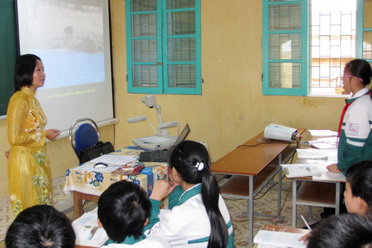 Đề xuất sửa đổi, bổ sung một số nội dung môn Lịch sử và Địa lí cấp Trung học cơ sở