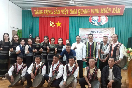 Hàng Piơr xóa bỏ hủ tục, xây dựng nếp sống văn minh
