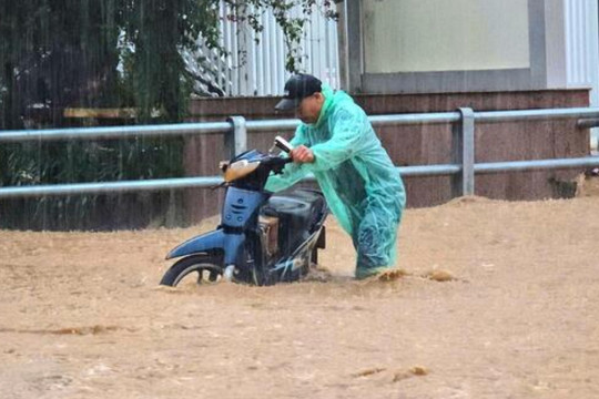 Dự báo thời tiết 10 ngày tới: Kết thúc nắng nóng, từ Bắc vào Nam hứng mưa dông