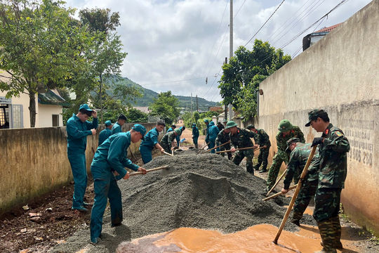Ban Chỉ huy Phòng thủ Khu vực 1 - Đức Trọng ra quân làm công tác dân vận