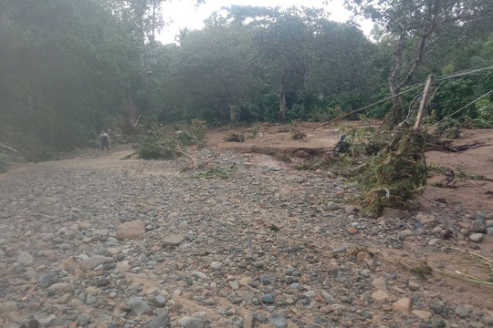 Lũ quét bất ngờ trên sông La Ngà