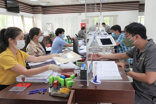 Ký hợp đồng mới với xã có phải hoàn trả trợ cấp tinh giản?
