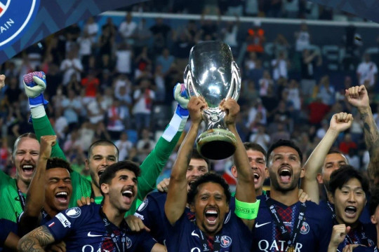 PSG lần đầu giành Siêu cúp châu Âu, hoàn tất "cú ăn 5" lịch sử