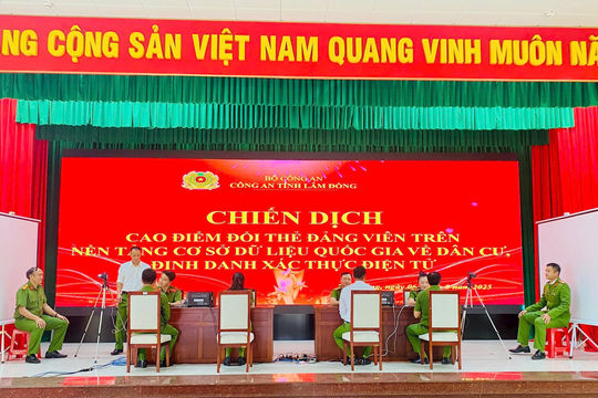 Nhiệm vụ chính trị quan trọng trong giai đoạn mới