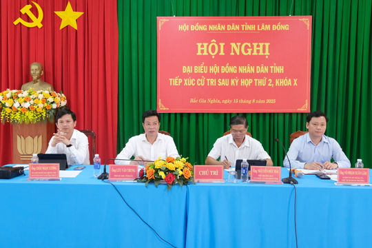 Phó Bí thư Tỉnh uỷ Lưu Văn Trung tiếp xúc cử tri phường Bắc Gia Nghĩa