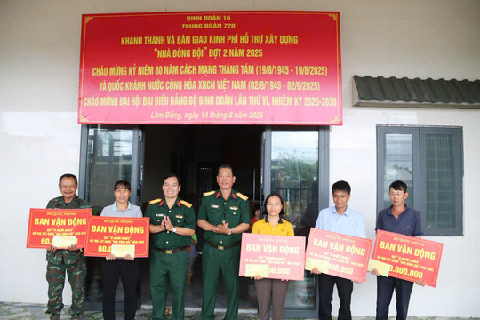 Binh đoàn 16 hỗ trợ xây dựng 5 căn “Nhà đồng đội”