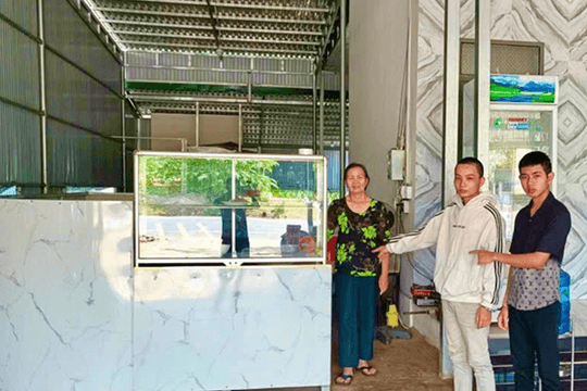 2 thanh niên giả chuyển khoản quỵt 3 triệu tiền cơm