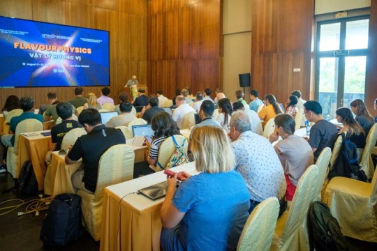 Gần 60 nhà khoa học tham dự Hội nghị quốc tế Vật lý hương vị 2025