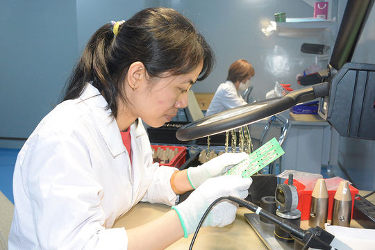 Công nghiệp quốc phòng Việt Nam: Tự chủ, tự lực, lưỡng dụng, hiện đại - Bài 3: Đẩy nhanh ứng dụng khoa học, công nghệ