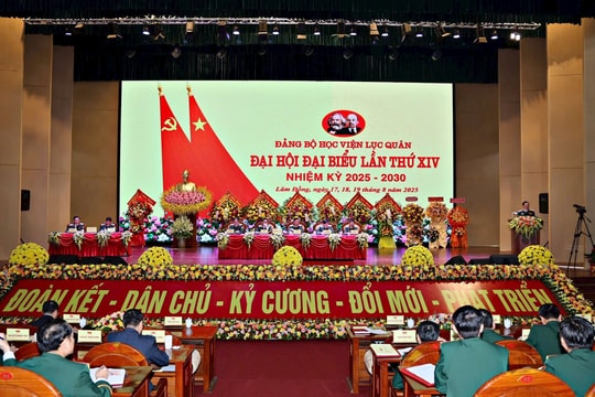 Thứ trưởng Bộ Quốc phòng dự Đại hội đại biểu Đảng bộ Học viện Lục quân lần thứ XIV