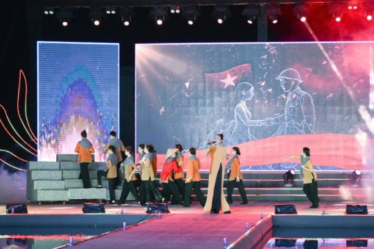 Khai mạc trại sáng tác văn học về đề tài lực lượng vũ trang và chiến tranh cách mạng