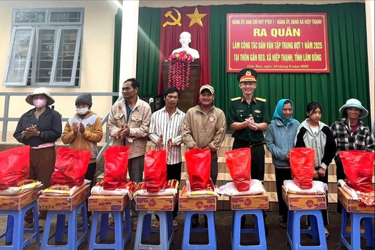 Lấy xây dựng “thế trận lòng dân” làm nền tảng