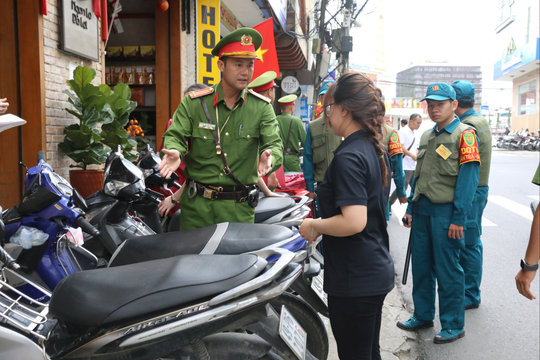 Quyết liệt lập lại kỷ cương đô thị, xây dựng phố phường văn minh