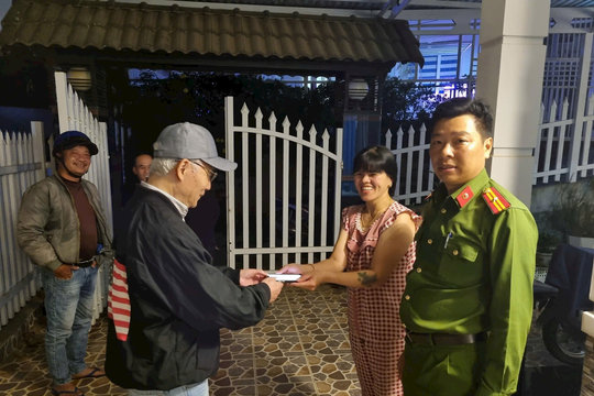 Điện thoại rơi, du khách Nhật được hỗ trợ tận tình tìm lại sau 2 giờ