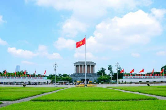 Viết trong ngày Quốc khánh