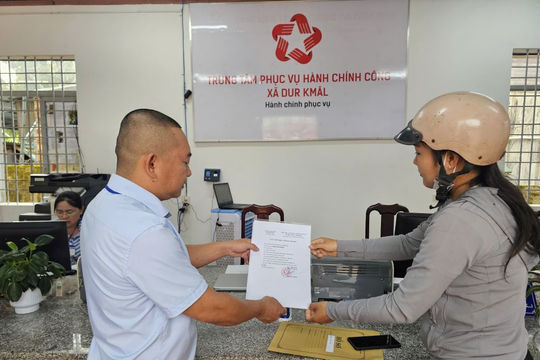 Giảm tải công việc chứng thực cho chủ tịch UBND cấp xã