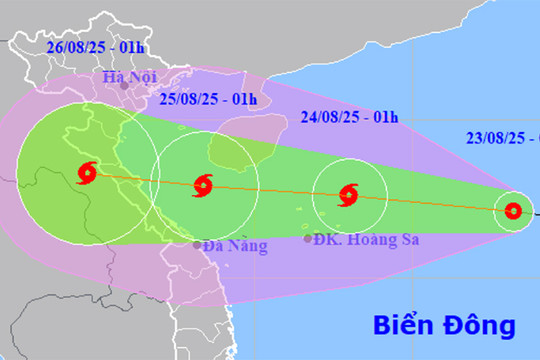 Áp thấp nhiệt đới vào Biển Đông, mạnh thành bão số 5 trong 24 giờ tới