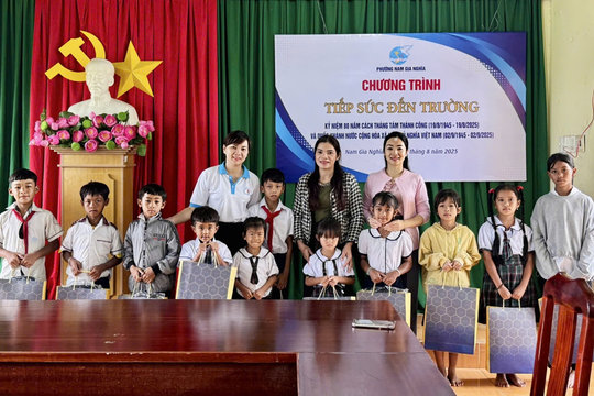 Phụ nữ Lâm Đồng "chắp cánh" ước mơ tới trường cho học sinh vùng khó khăn
