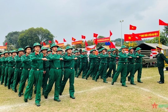 Quy định phong, thăng, giáng cấp bậc quân hàm với hạ sĩ quan, binh sĩ