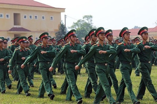 Chức vụ tương đương và cấp bậc quân hàm cao nhất đối với chức vụ của hạ sĩ quan, binh sĩ