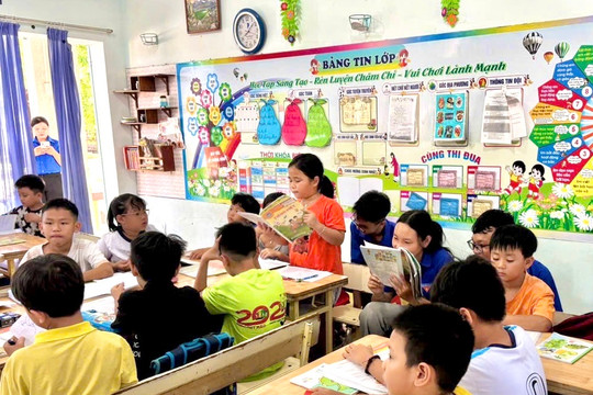 Thầy và trò háo hức bước vào năm học mới
