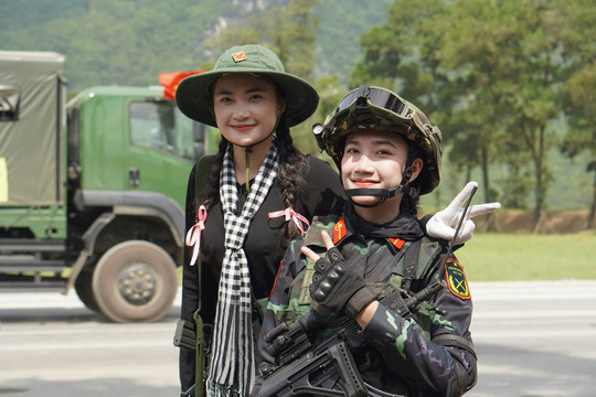 Tình thân và khát vọng cống hiến