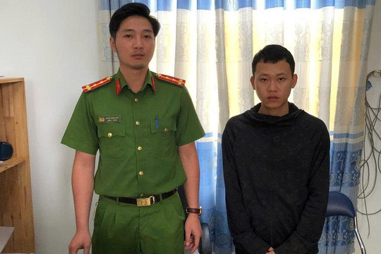 Công an xã Tà Hine tiếp nhận đối tượng gây thương tích