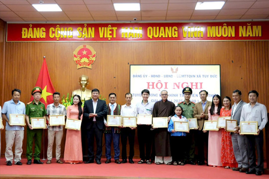 Xã Tuy Đức biểu dương điển hình tiên tiến giai đoạn 2025 - 2030