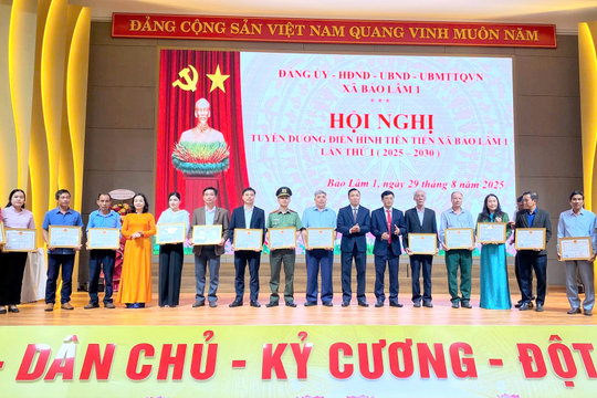 Các địa phương biểu dương các điển hình tiên tiến tiêu biểu
