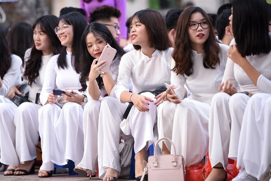 Nghị quyết 71: Mở rộng chính sách hỗ trợ tài chính, không để học sinh sinh viên bỏ học vì điều kiện tài chính