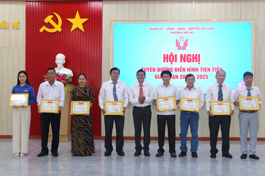 Mũi Né tuyên dương 32, tập thể, cá nhân điển hình tiên tiến