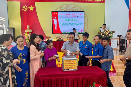 Các địa phương tổ chức tiếp sức học sinh khó khăn đầu năm học mới