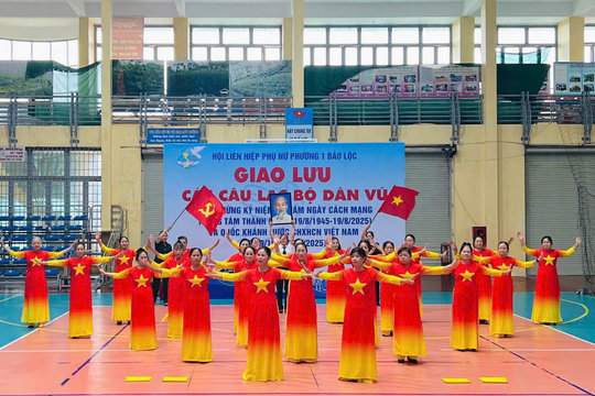 Hơn 6.000 hội viên Phụ nữ Lâm Đồng tham gia đồng diễn dân vũ mừng Quốc khánh 2/9