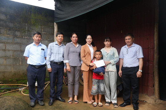 Xã Đạ Huoai 2 không để học sinh nào vì khó khăn mà không thể đến trường