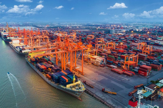 Thủ tục nhập cảnh, xuất cảnh, chuyển cảng đối với tàu quân sự nước ngoài tại cảng biển từ 12/10/2025