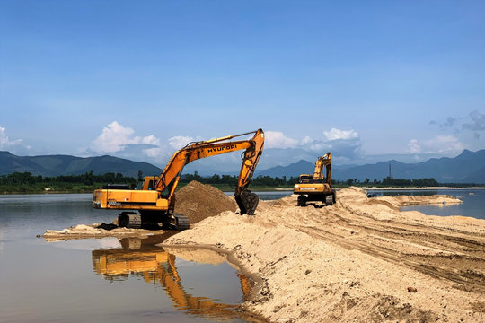Quy định mới về lấy và phân tích mẫu cát trong lòng sông hồ từ 03/10/2025