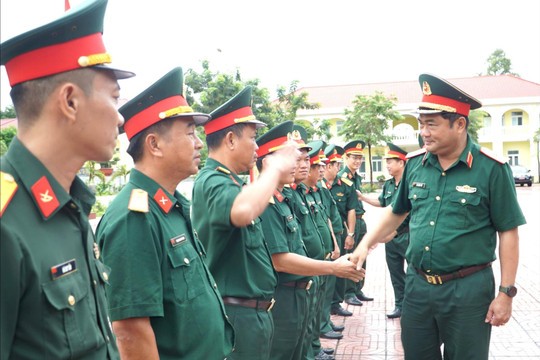 Đoàn kết, xây dựng khu vực phòng thủ La Gi vững chắc