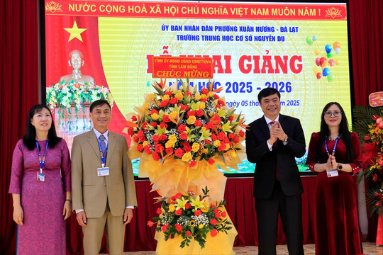 Trường THCS Nguyễn Du phấn đấu hoàn thành xuất sắc nhiệm vụ năm học 2025 - 2026