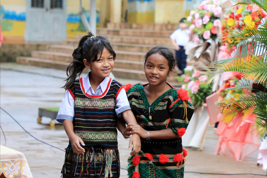 Rộn ràng ngày khai trường